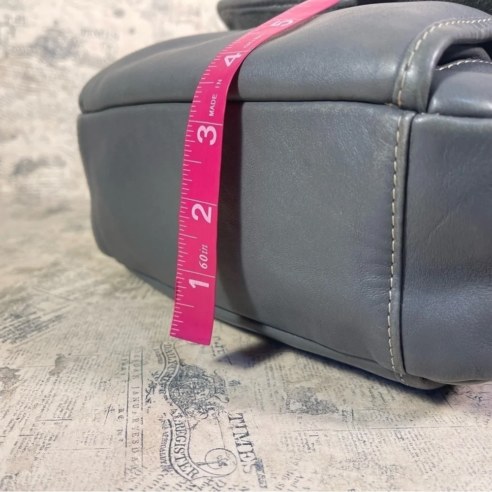 La Bagagerie Gray Leather Crossbody Bag Multi Pocket Organizer Messenger Purse